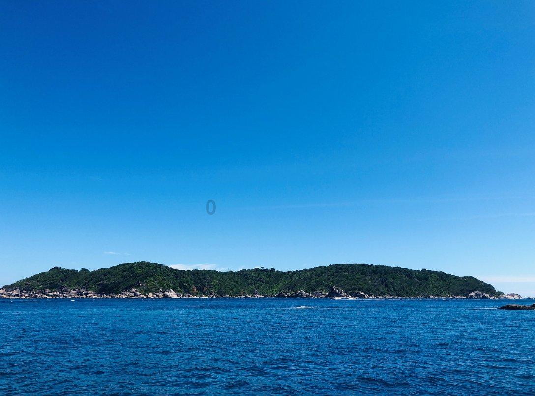隔夜要闻：道指今年第七次创历史新高 IMF上调今年全球增长预期 苹果股价跌近1.2%