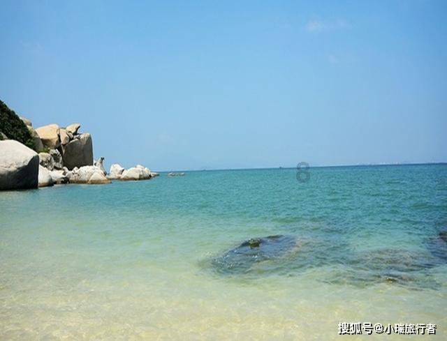 黄梅戏大师严凤英，幼时因学戏被家族抛弃，38岁含冤自尽