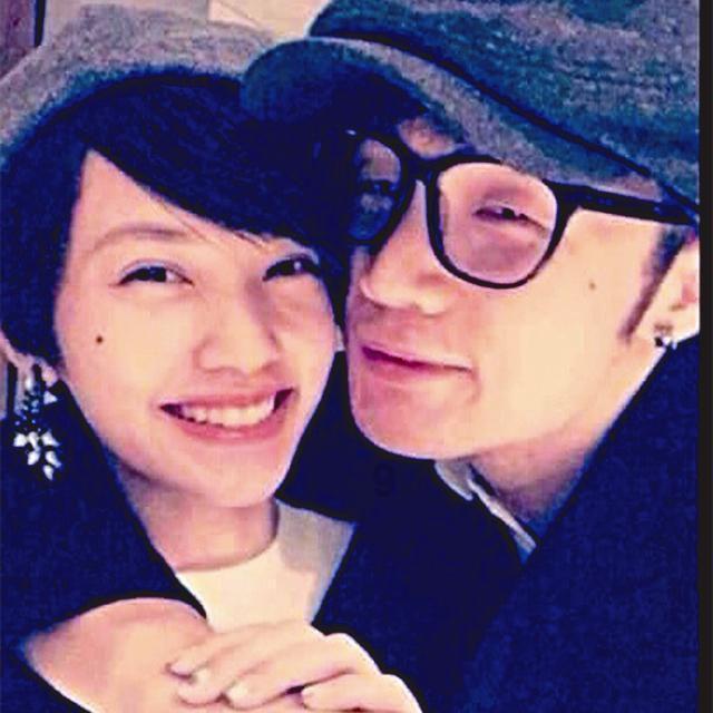 歌手曹格与吴速玲的女儿,13岁的Grace,很美式女孩~