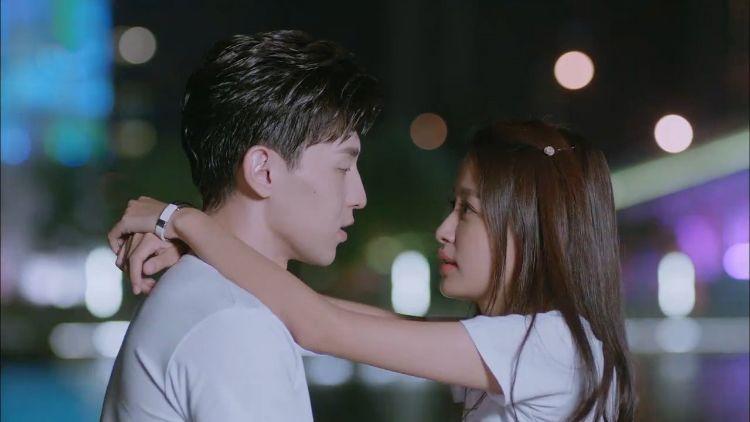 杨肸子《明天的少年》开播 热血青春追梦少女触动心弦