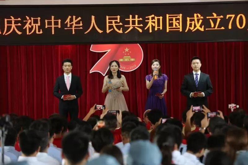 为什么女人结婚又当爹又当妈 白天上班 晚上照顾孩子 一天休息不好？