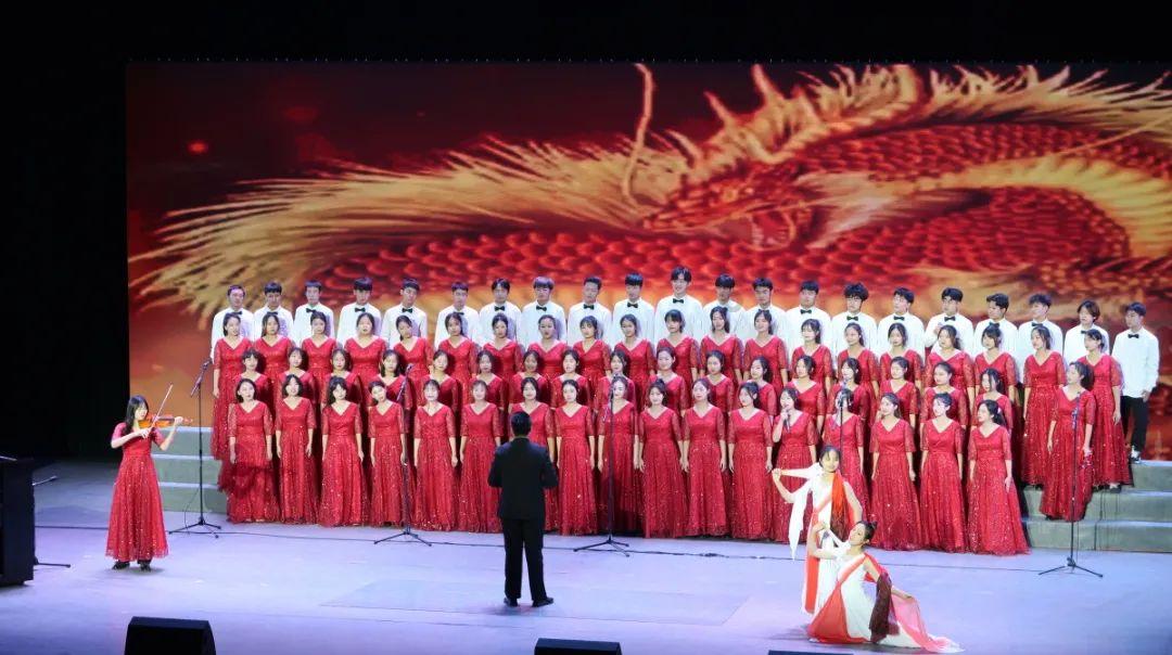 为什么两个人分手后不能成为朋友？游戏画面