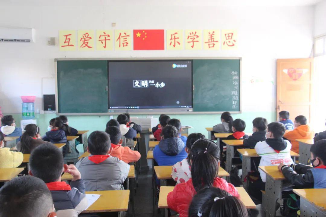救援女同学