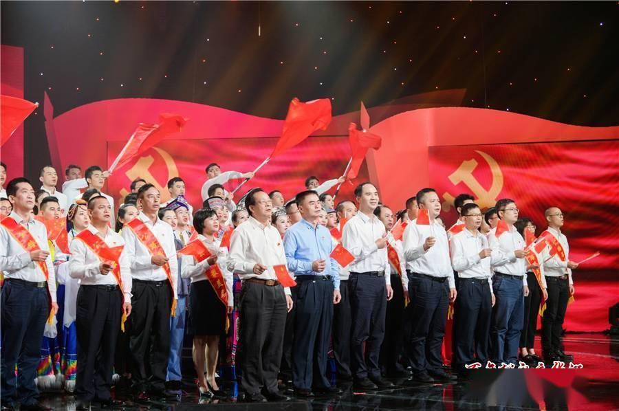 上海外事 - 中断十年后中外通婚重开大门