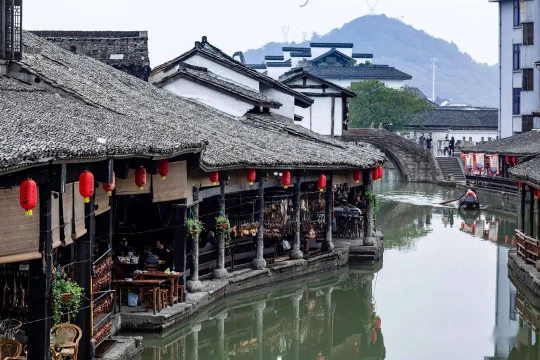 超级坦克消灭僵尸
